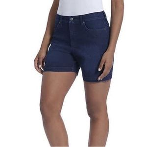 Gloria Vanderbilt - Ladies' Short